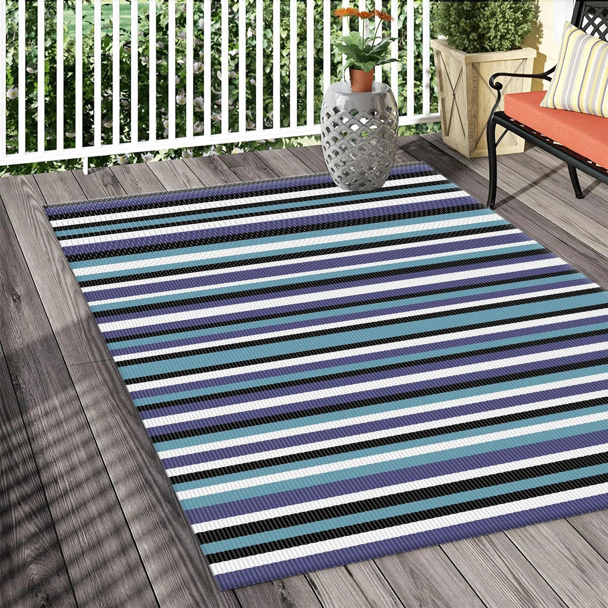 Indoor Outdoor Single Layer Waterproof Reversible Plastic Straw Patio Rugs PP Material Striped Style Carpets Picnic Mat Name to come later